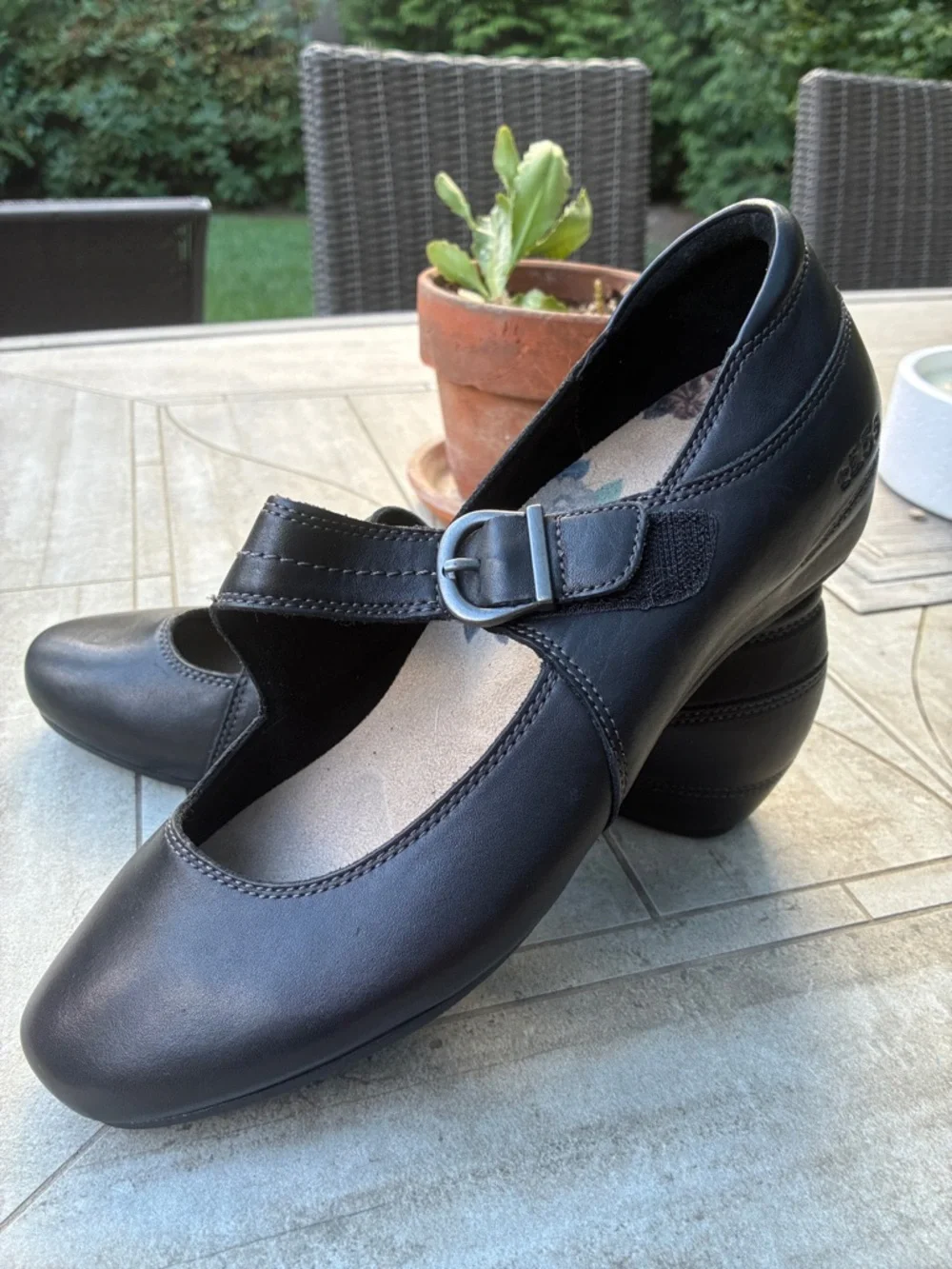 Beautiful black low wedge Mary Jane women’s shoe size 9.5